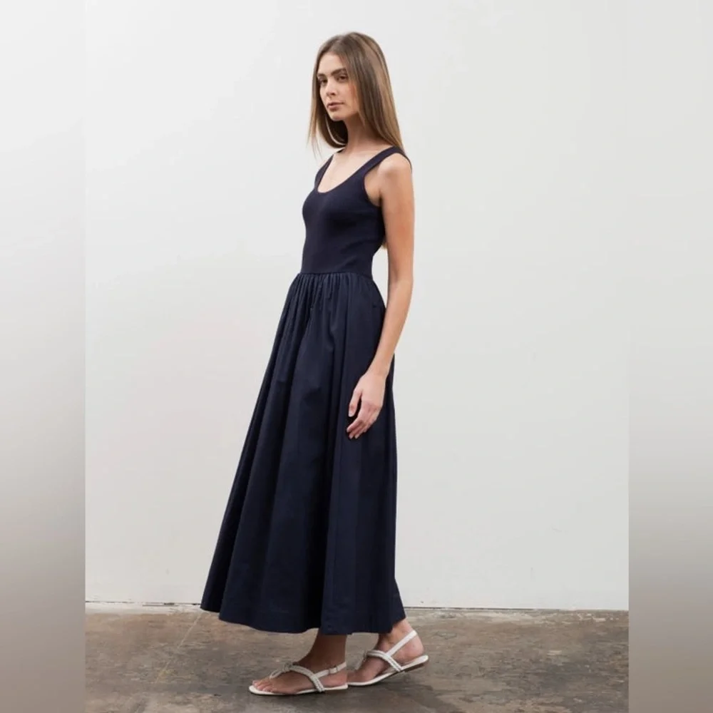 Moon River Navy Scoop Neck Sleeveless Maxi Dress - Picture 2 of 7